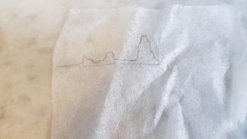 Le morceau manquant est décalqué