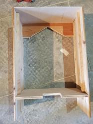 Vue de dos et découpe pour multiprise