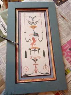 Les dorures en cours de peinture